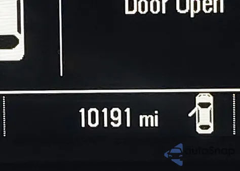 2025 Chevrolet Trax 1Rs z USA, uszkodzony, nr VIN KL77LGEPXSC038435